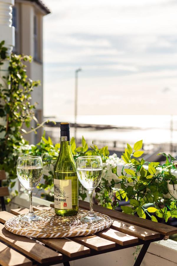 A View Of The Bay- Panoramic Sea Views- Sleeps 4 Apartment Westgate-on-Sea Luaran gambar